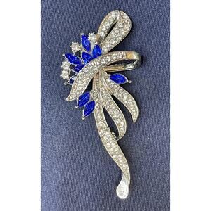 NWOT Floral Brooch Pin Silver Tone Blue Marquise Crystal Rhinestone Lapel Pin